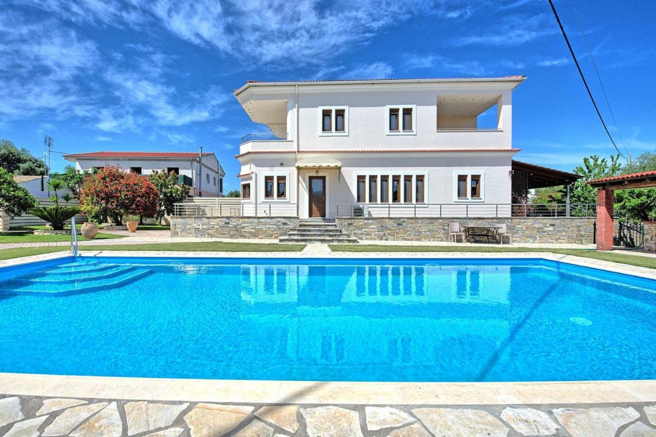 Acharavi Beach Villa By Posarellivillas Exterior photo