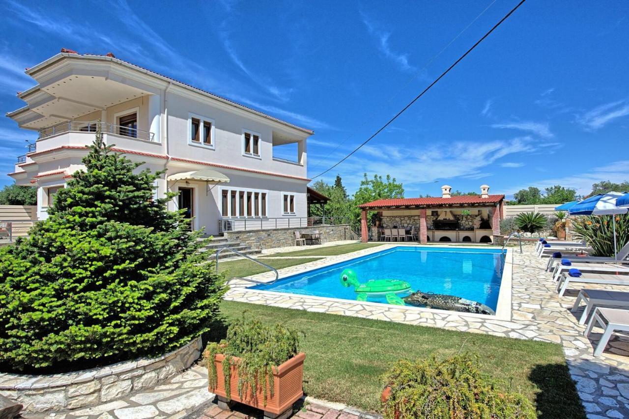 Acharavi Beach Villa By Posarellivillas Exterior photo